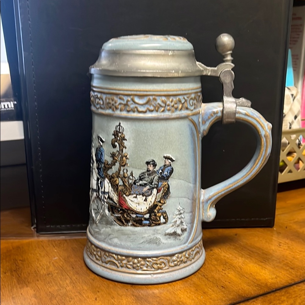Vintage Blue Ceramic Mug with Lid